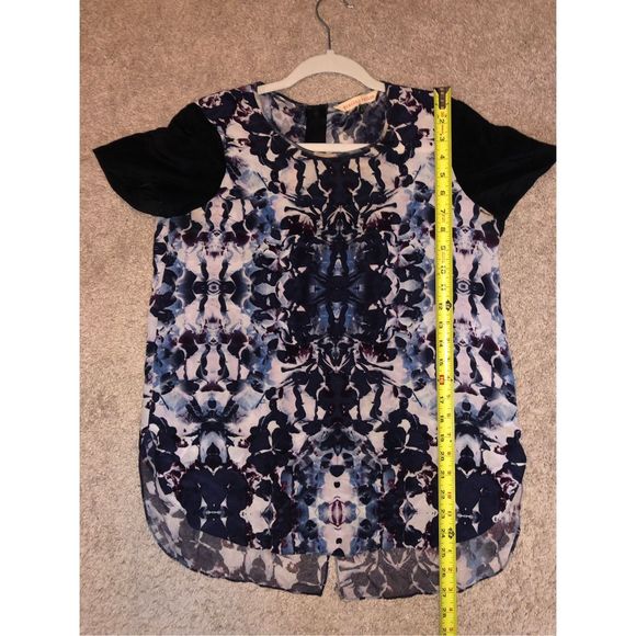 Rebecca Taylor Blue black Abstract Printed Short Sleeve Silk Blouse Sz 4 MP $200 - Picture 12 of 12